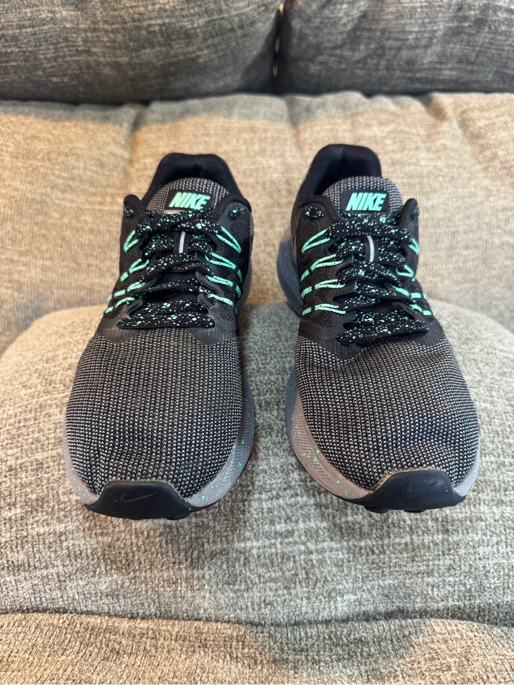 Nike Run Swift SE Special Edition Women’s Gunsmoke/Green Glow AR1904-001 Size 9 - Picture 3 of 12